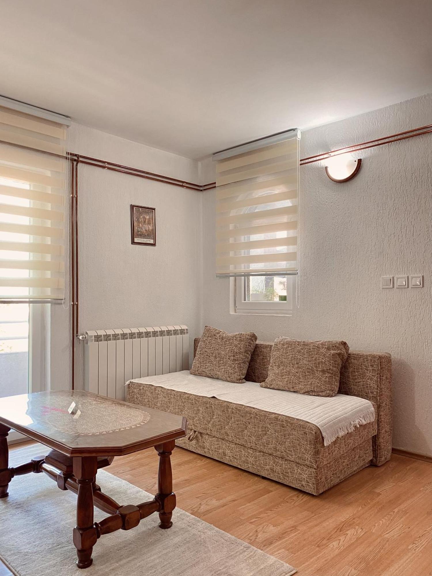 Apartman Konatar Τσέτινιε Εξωτερικό φωτογραφία